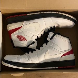 Air Jordan 1 Retro ‘86